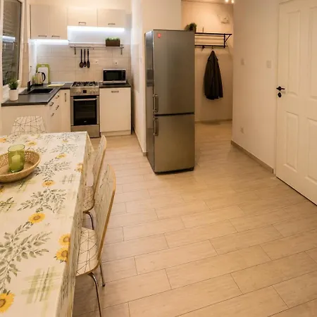 Apartment Ametystowa Street Września